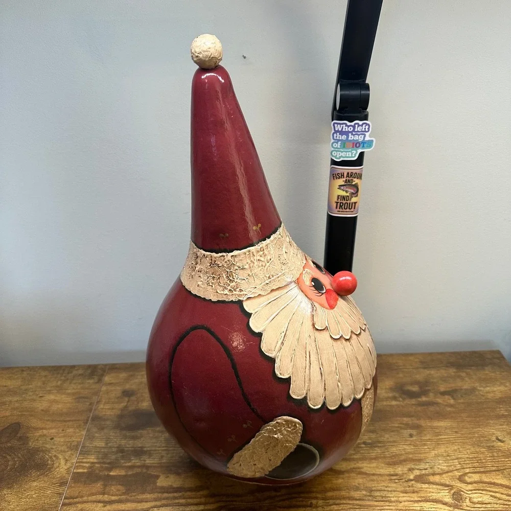 Handcrafted Santa Claus Painted Gourd Folk Art Christmas Decor Heart Wood Base‎